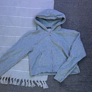 Brandy Melville Gray Cropped Zip-Up Hoodie